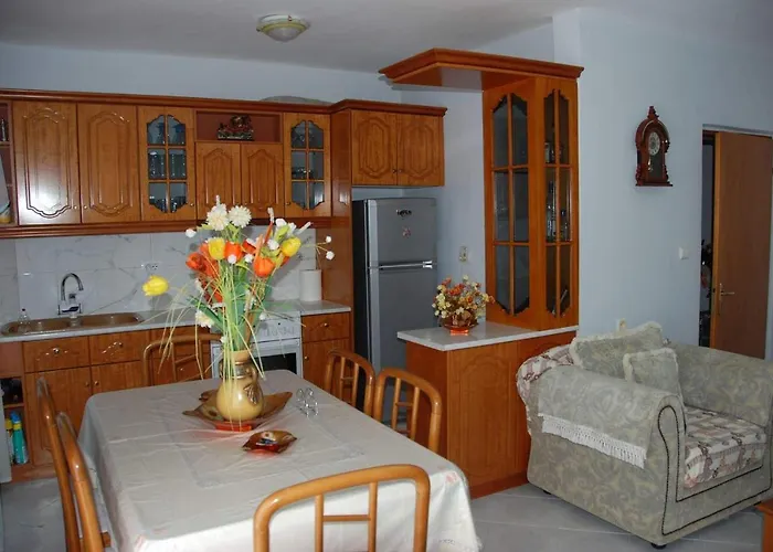 The Hill Apartment
